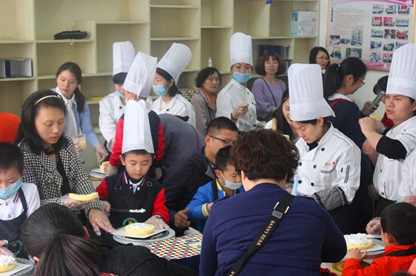 烘焙课程 武汉西点学校 想学做蛋糕 翻糖蛋糕培训 