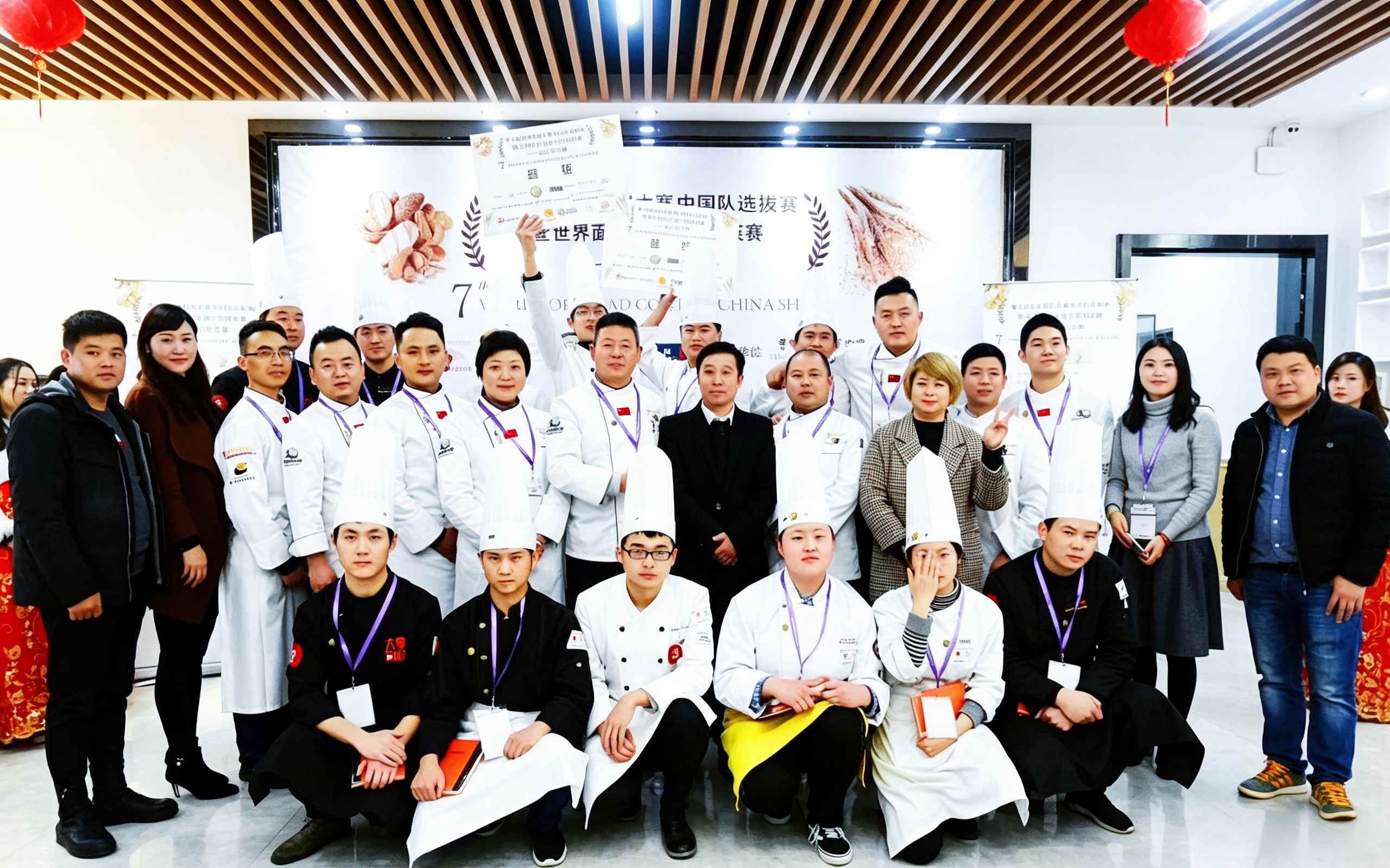 武汉金领蛋糕培训怎么样 |武汉初高中学西点技术 |武汉面包裱花专业培训班 |武汉无隐形消费烘焙学校
