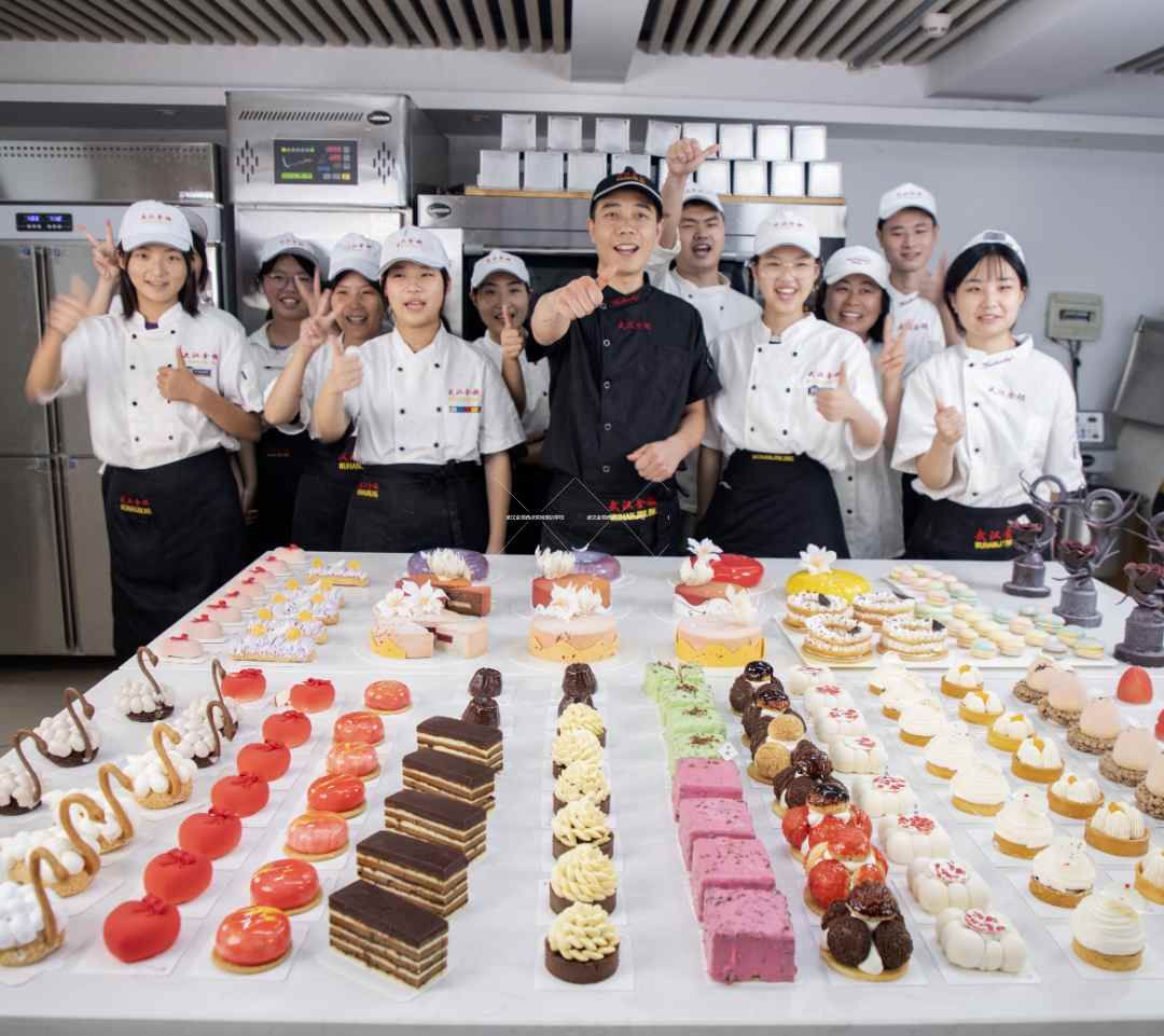 哪里学蛋糕好 烘焙培训 哪里学蛋糕好 烘焙培训